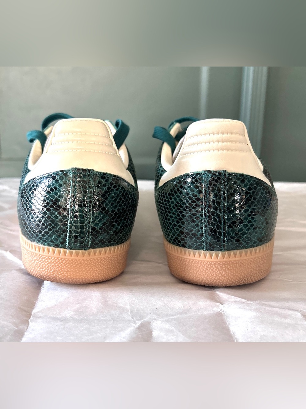 adidas Samba OG Snake Print Collegiate Green Cream JR8848 Womens Size 9.5 - Picture 3 of 8